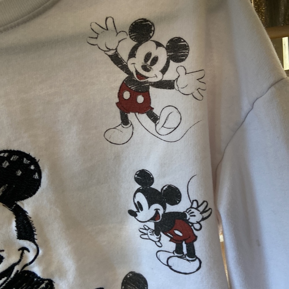 Sweater/shirt - Picture 3 of 5